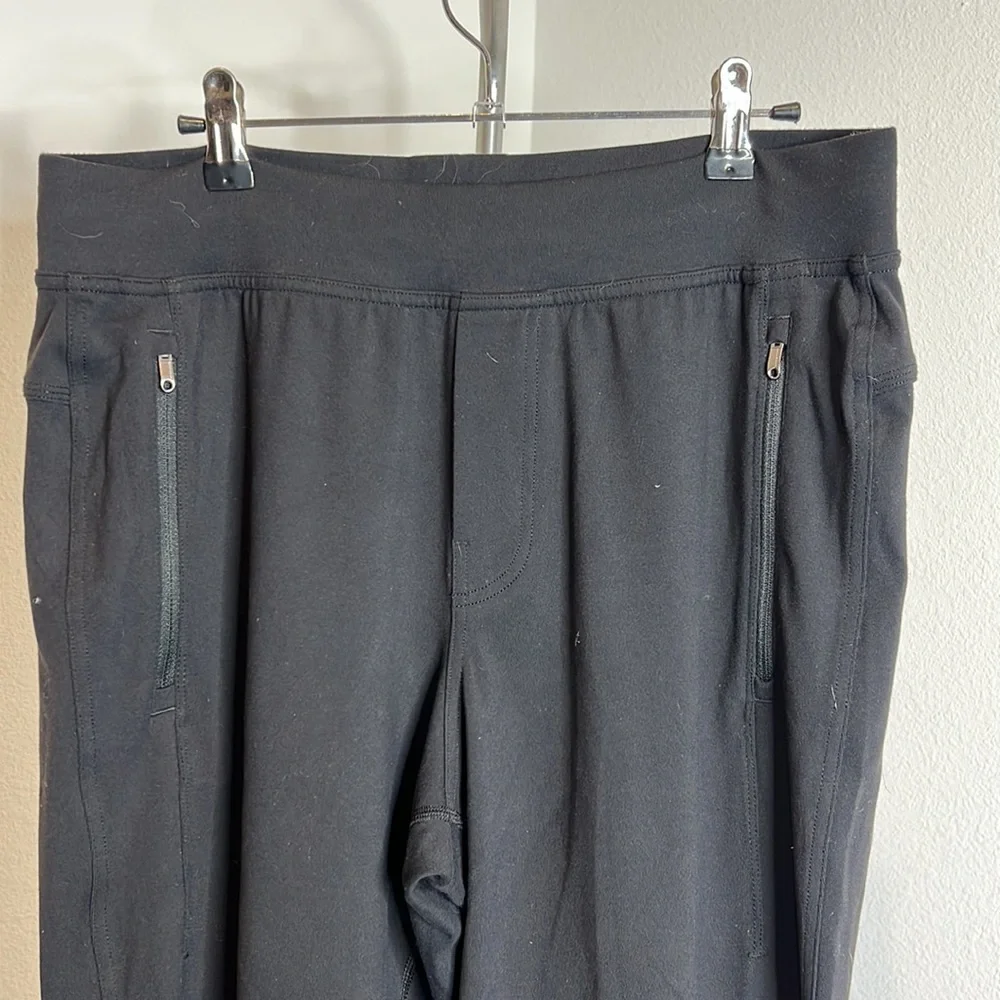 🔹 Lululemon Knit Pants - Picture 3 of 4
